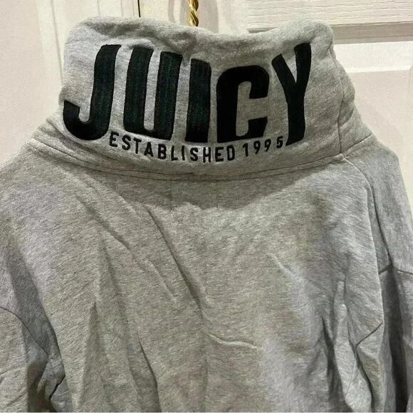 Juicy Couture Half Zip sweatshirt - Picture 5 of 5